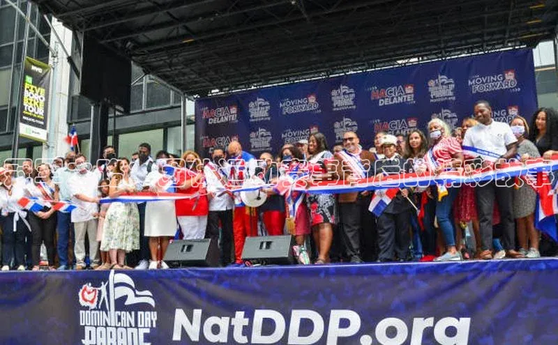 华会体育官方网站首页登录入口彩讯股份冠军之路：团体运动赛事背后的精彩故事